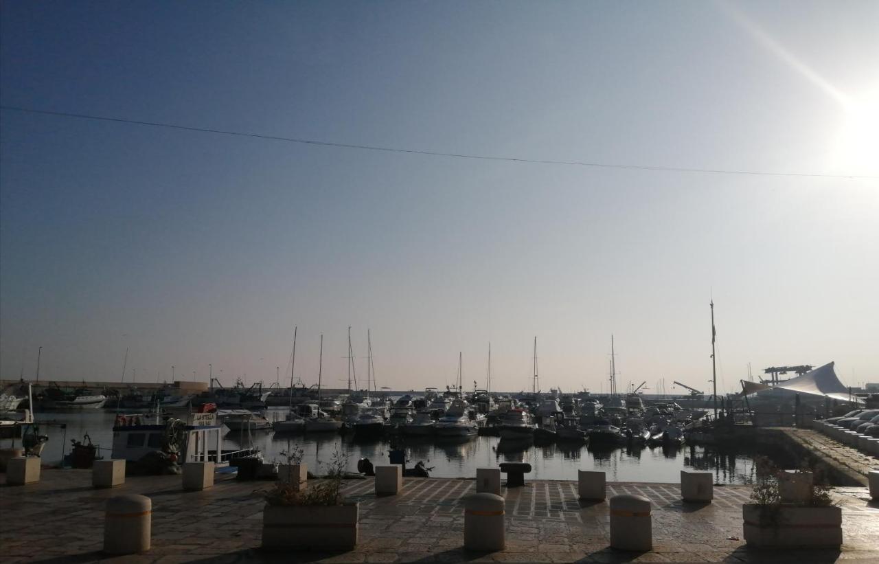 Holithªy Molª Panzió Mola di Bari Kültér fotó